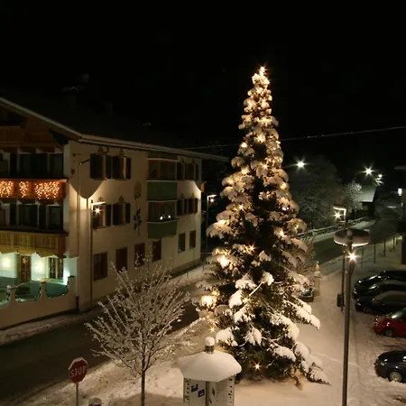 Hotel Goldene Rose 3*