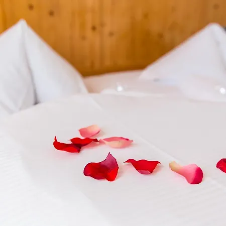 Goldene Rose Hotel