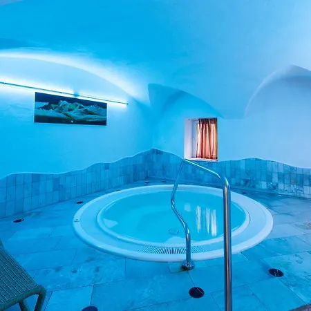 Hotel Goldene Rose 3*